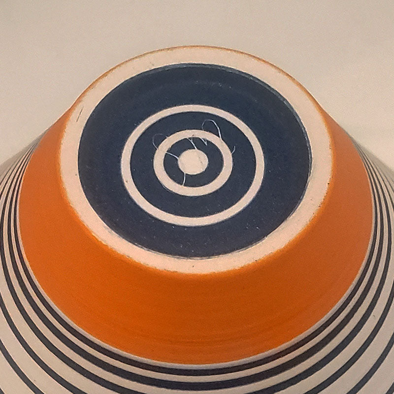 Sara Moorhouse, St. Ives, UK, "Pulse" porcelain bowl K2188