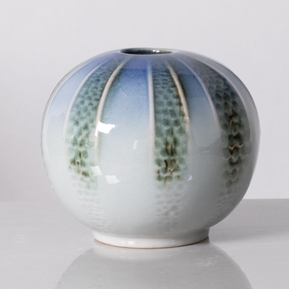 Carl Harry Stålhane for Designhuset, Sweden, porcelain vase with blue glazes J1357