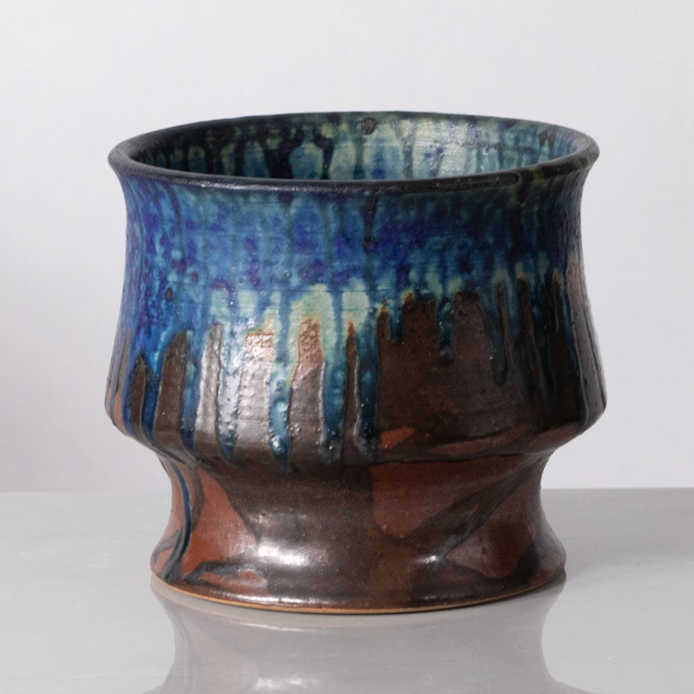 Liisa Hallamaa for Arabia, Finland, unique stoneware vase with dripping blue over brown glaze K2223