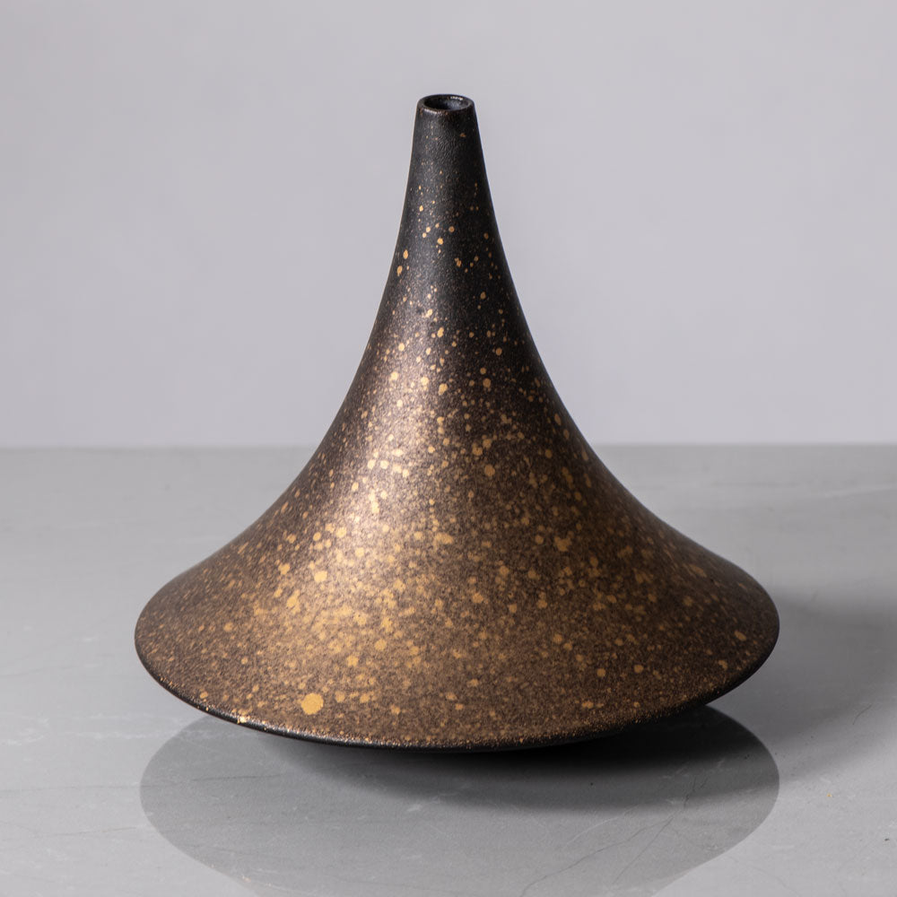 Heiner Balzar for Balzar-Kopp, Germany, unique stoneware vase with metallic gold and brown glaze J1687