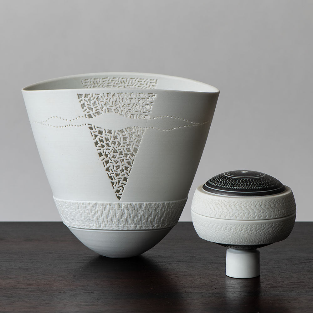 Horst Göbbels, own studio, Germany, porcelain lidded jar with black and white glaze J1273