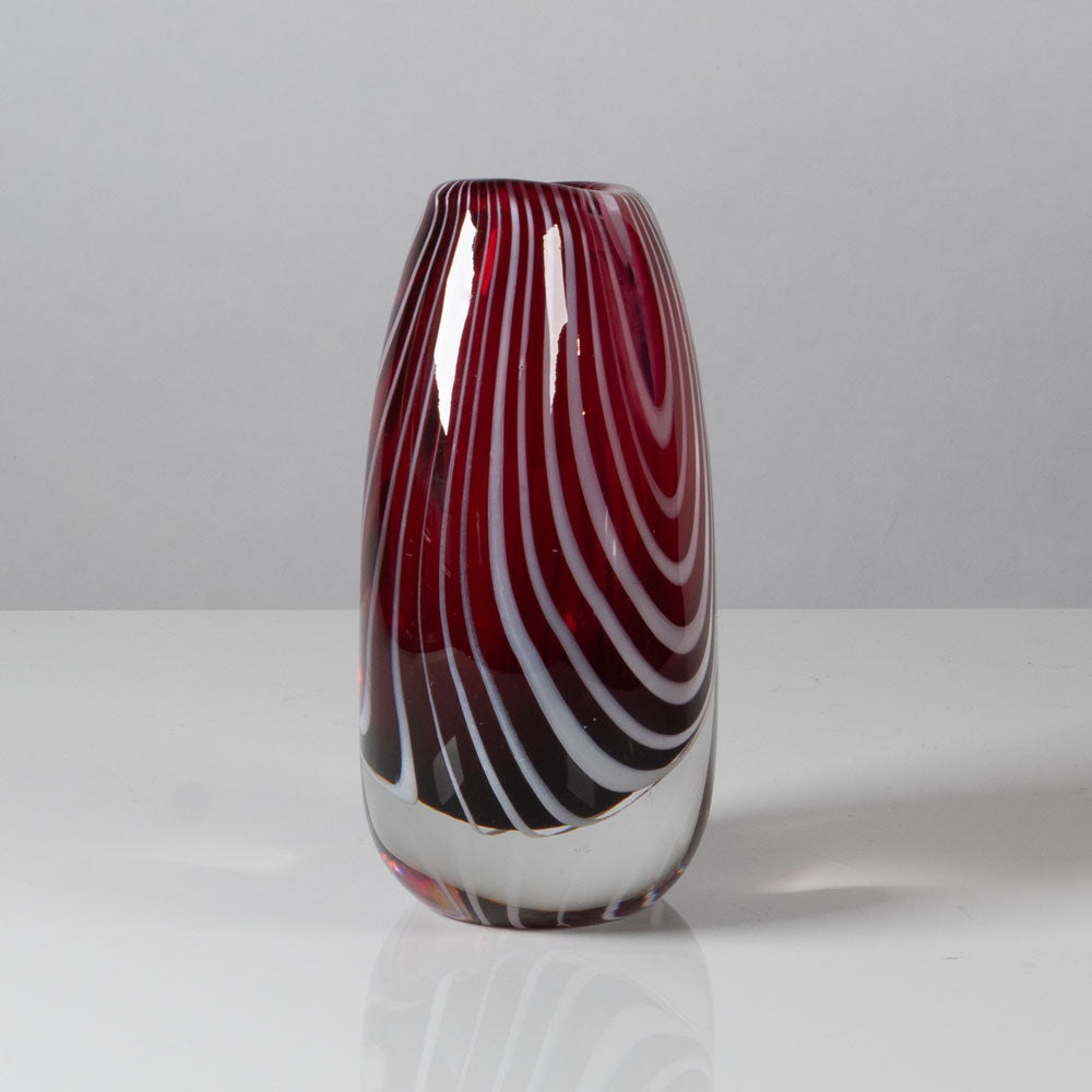 Vicke Lindstrand for Kosta, Sweden, "Zebra" vase in red, white and clear glass L3604