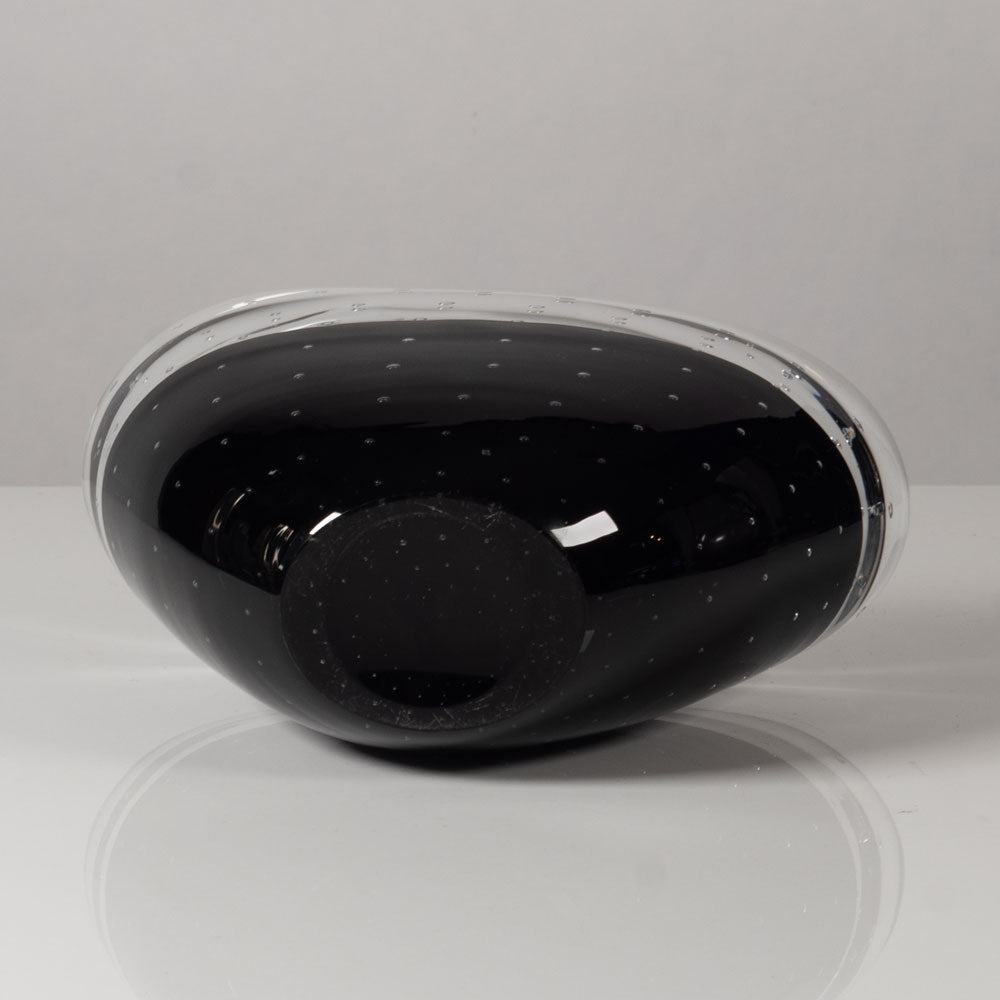Vicke Lindstrand for Kosta, Sweden, sommerso vase with bubbles in black and clear glass L3716