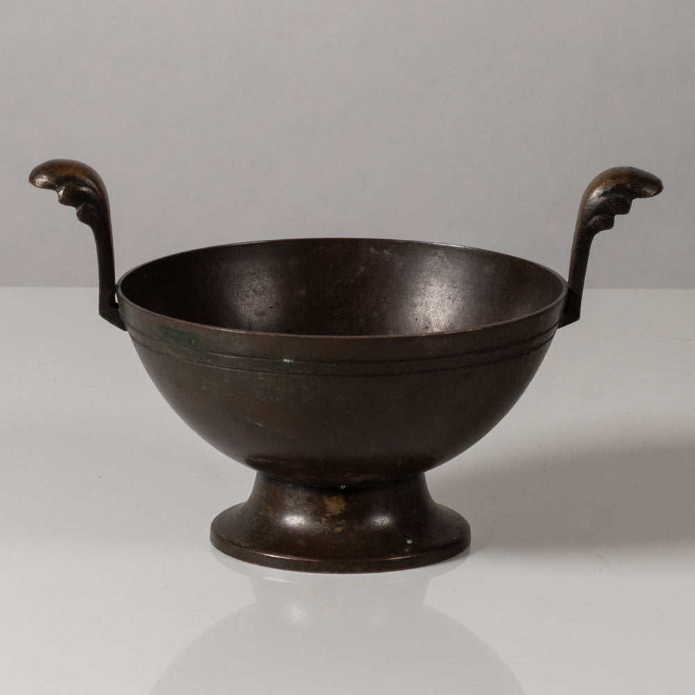 Acron, Denmark, bronze bowl with wing handles L3665