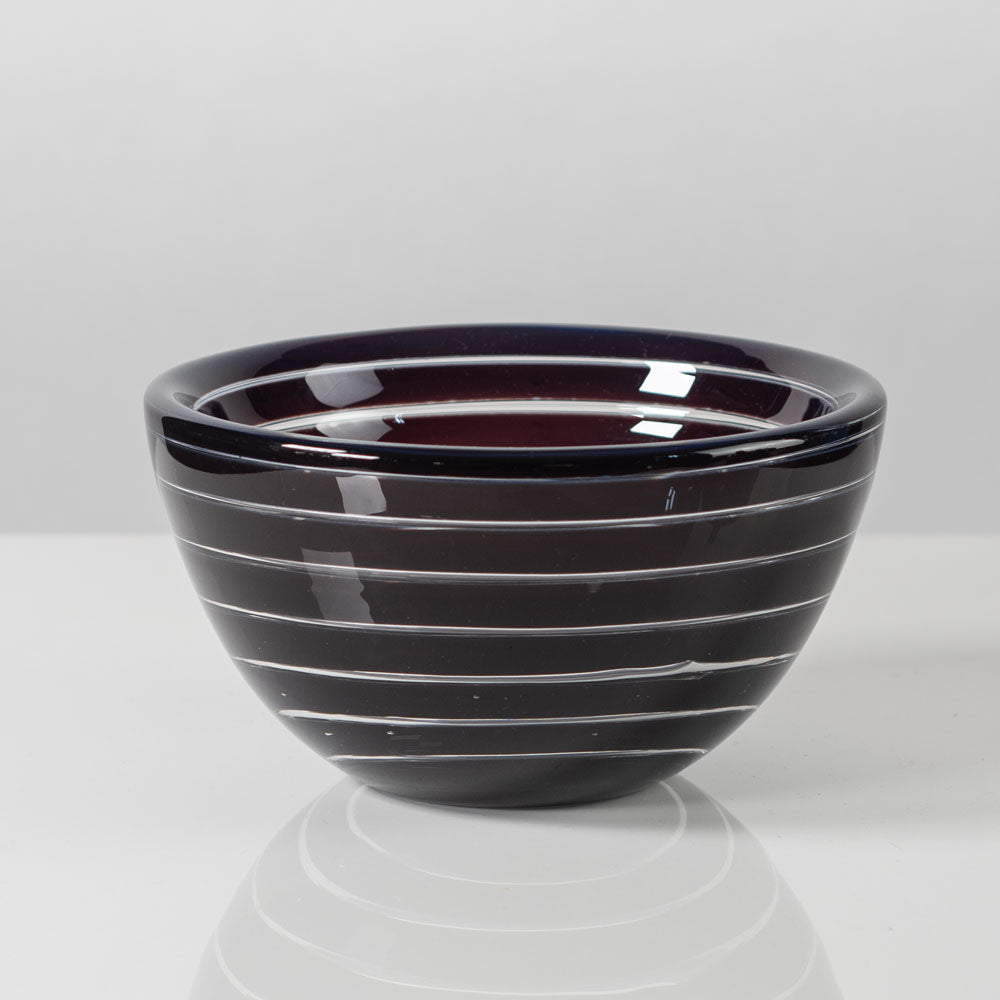 Edvin Öhrström for Orrefors, Sweden, ariel bowl in red and clear glass J1475