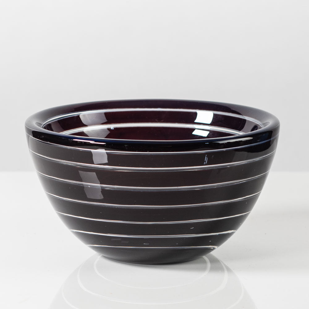 Edvin Öhrström for Orrefors, Sweden, ariel bowl in red and clear glass J1475