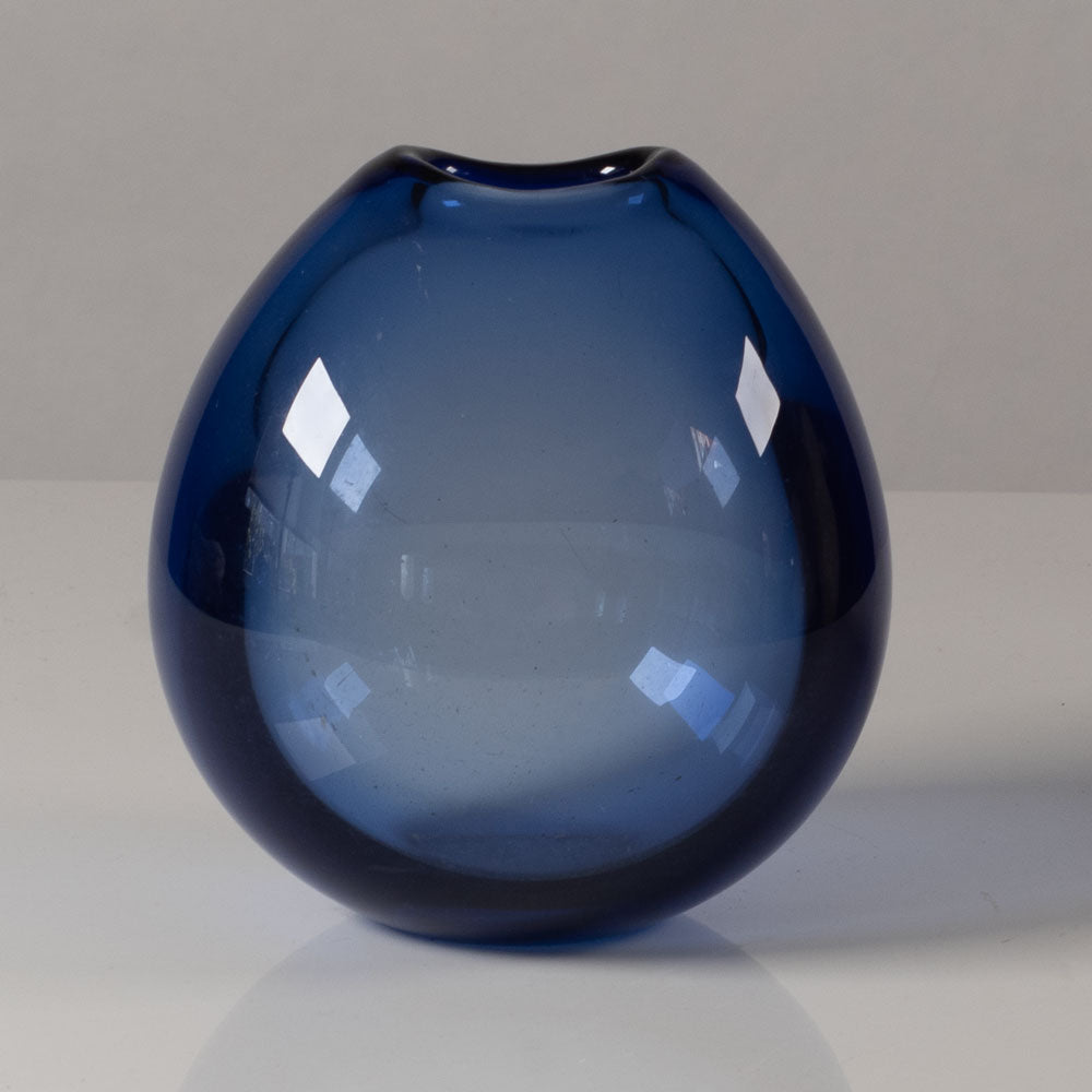Per Lutken for Holmegaard, Denmark, blue soap bubble vase L3811