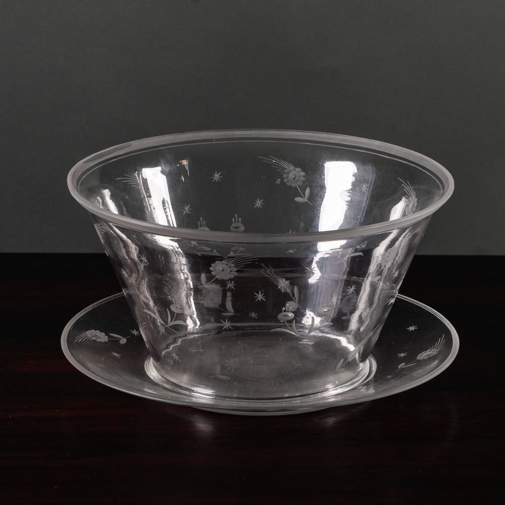 Edward Hald for Orrefors, Sweden, engraved bowl and saucer L3309