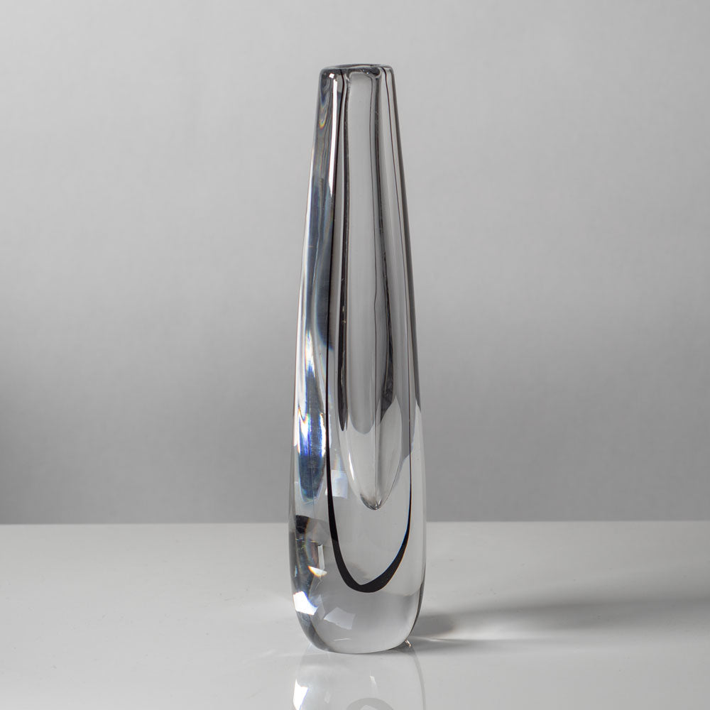 Vicke Lindstrand for Kosta, Sweden, Clear glass vase with internal black filament K2399