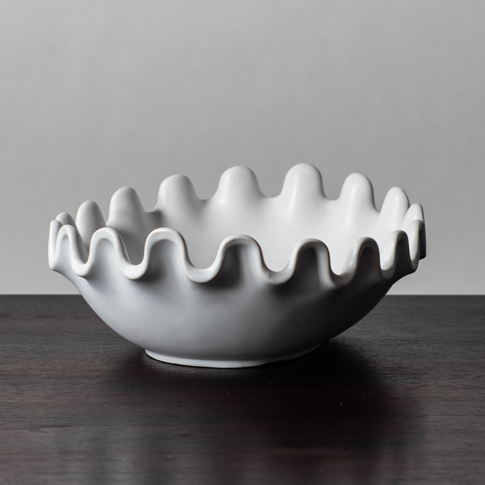 Wilhelm Kåge for Gustavsberg, Carrara bowl with matte white glaze J1668