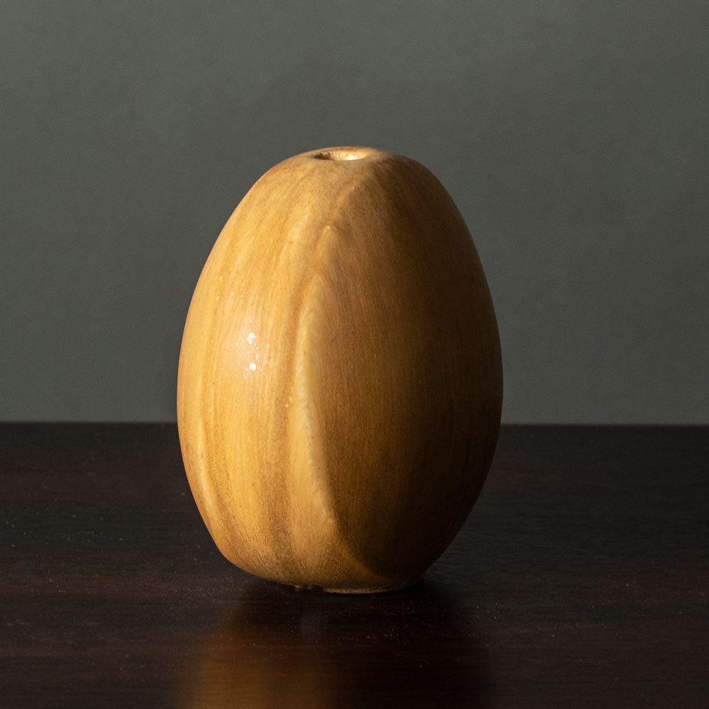 Gotlind Weigel, Germany, flattened round vase with matte crystalline glaze H1541