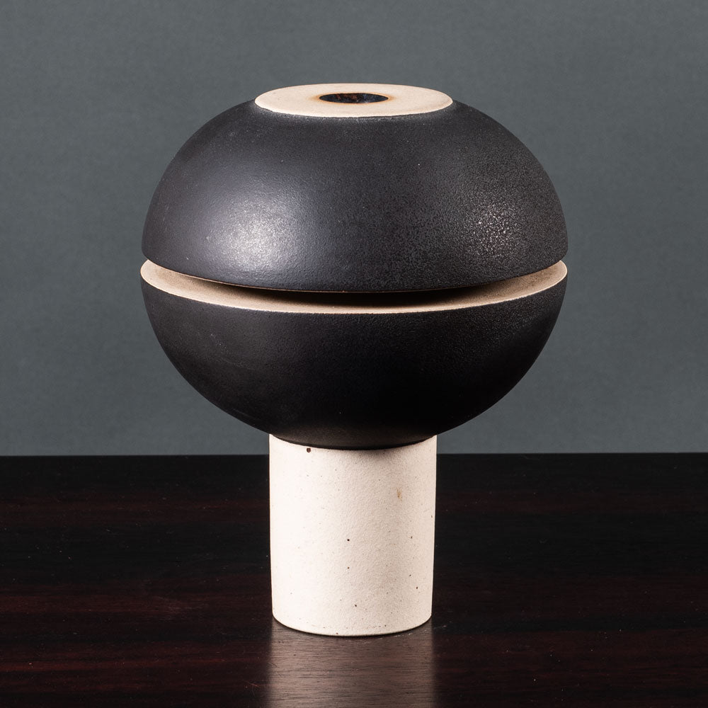 Fritz Vehring, Germany, unique stoneware sculptural vessel L3739
