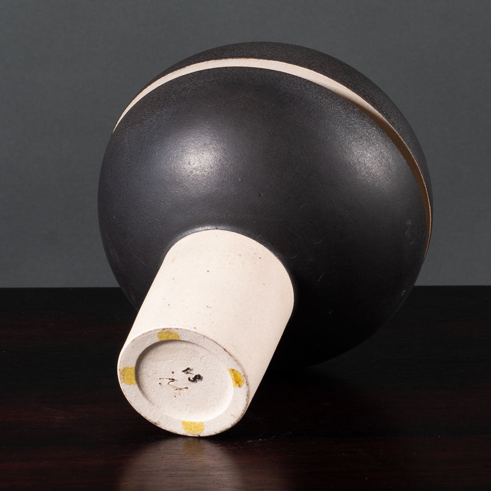 Fritz Vehring, Germany, unique stoneware sculptural vessel L3739