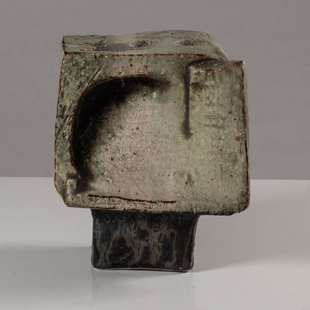 Robert Sturm, Germany, unique stoneware sculptural vessel K2883