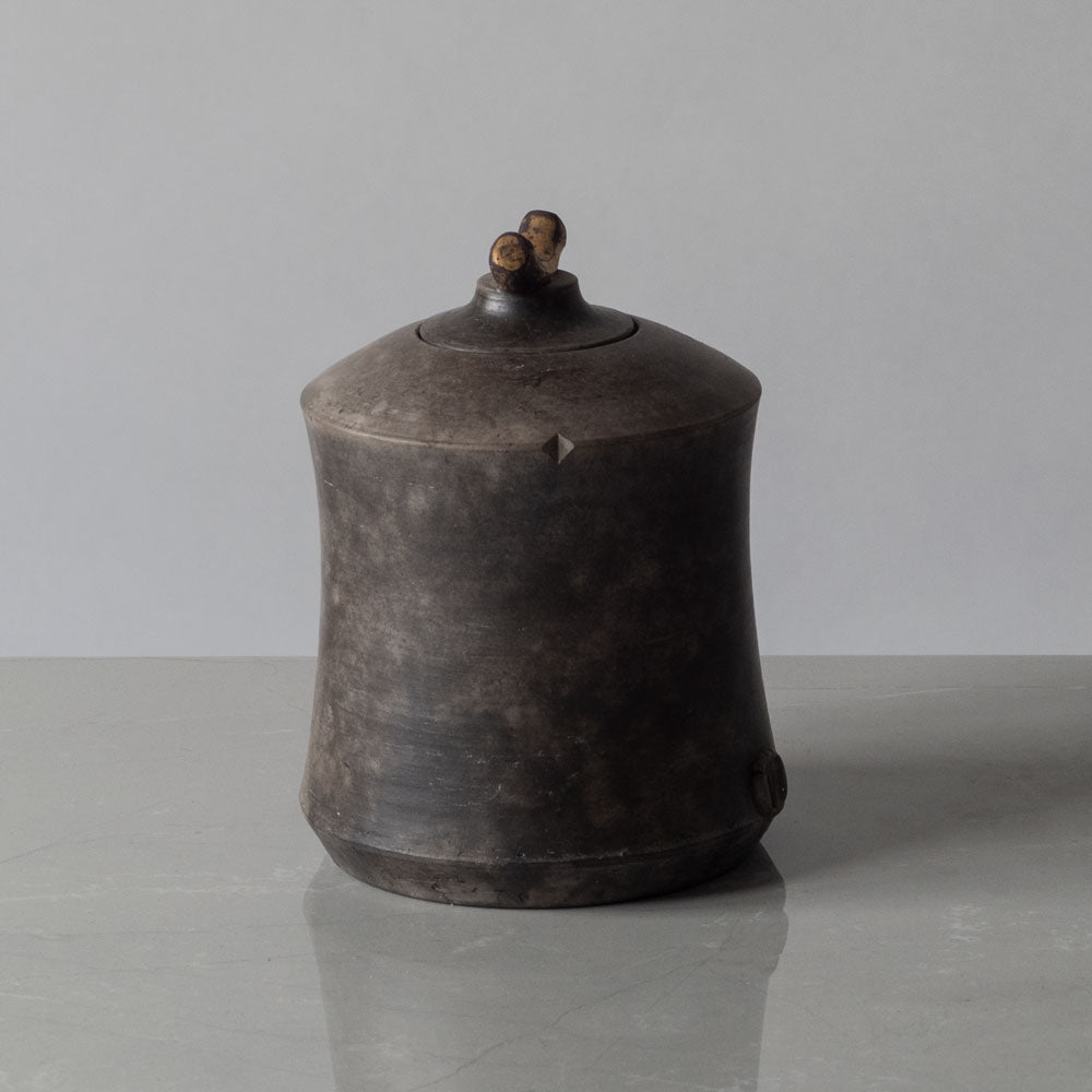 Tim Andrews, UK, smoke fired jar H1451
