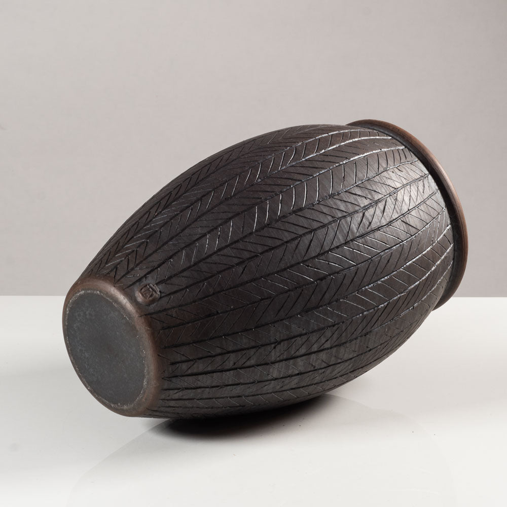 Tim Andrews, UK, earthenware raku vase with incised lines K3189