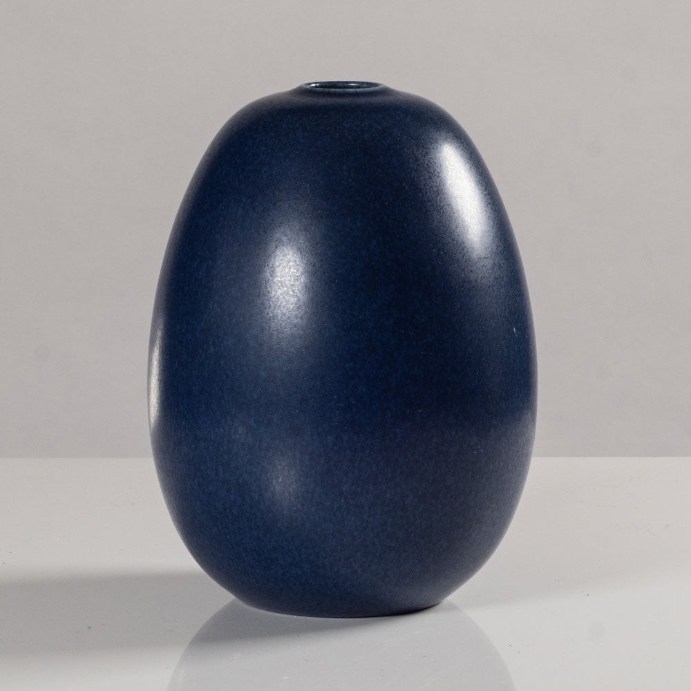 Erich and Ingrid Triller for Tobo, vase with semi-matte blue glaze L3825