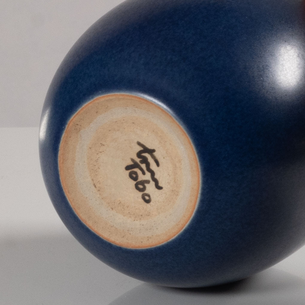 Erich and Ingrid Triller for Tobo, vase with semi-matte blue glaze L3825