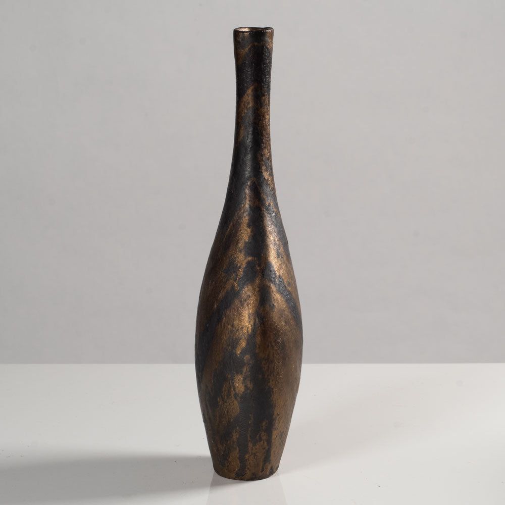 Robert Fournier, UK, flattened vase with manganese glaze K2179