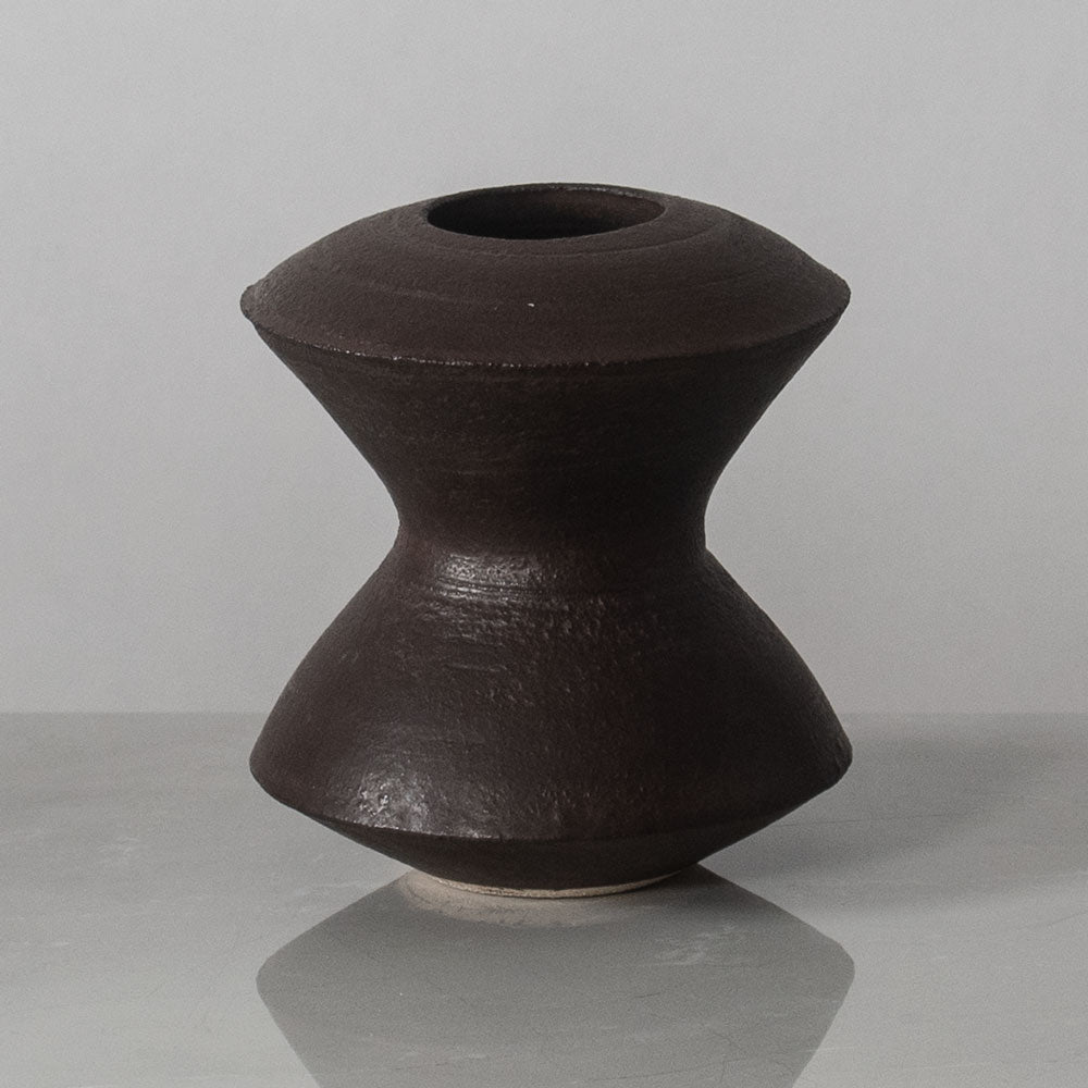 Hans Coper, UK, unique stoneware vase with matte brown glaze J1624