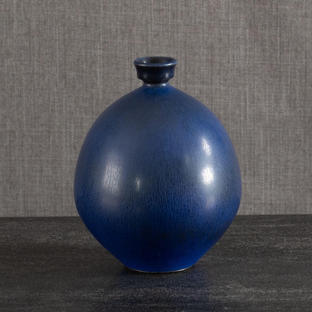 Berndt Friberg for Gustavsberg, Sweden, stoneware vase with blue haresfur glaze L3934