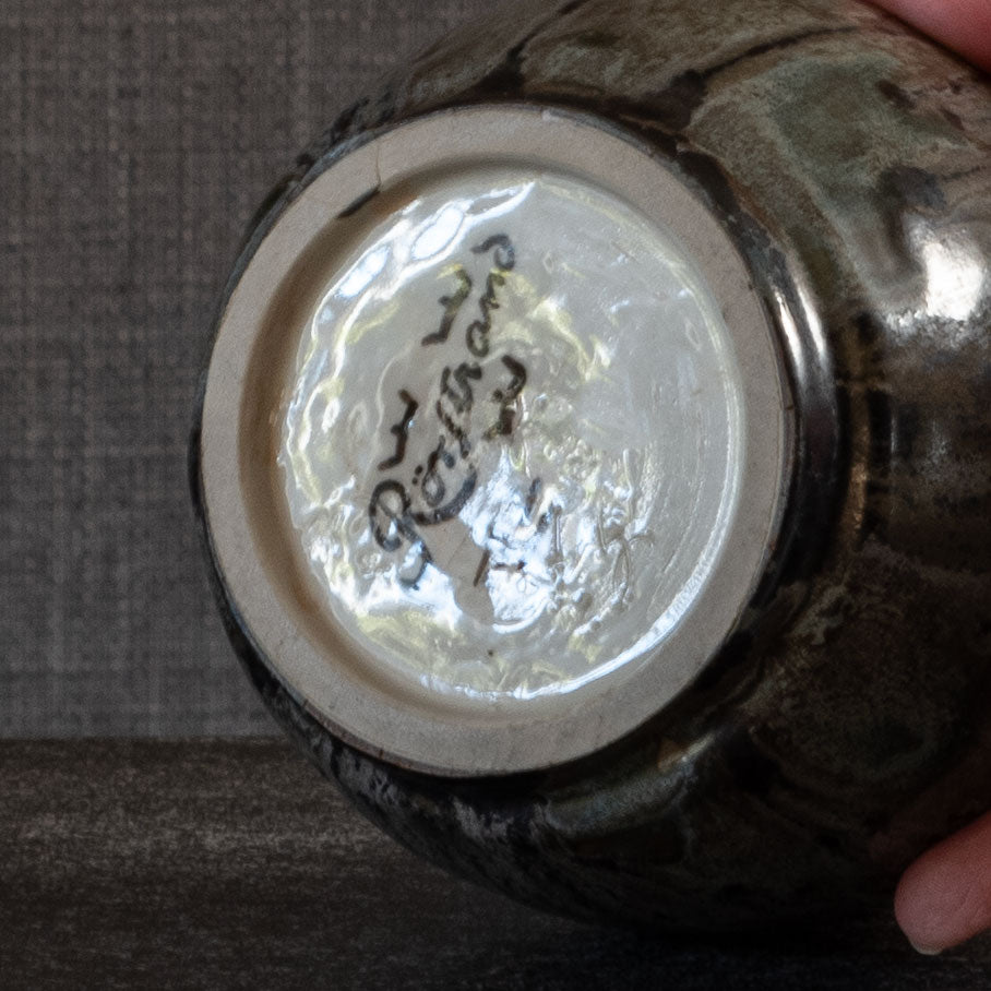 Nils Emil Lundström for Rorstrand, unique stoneware jar with dripping gray glaze and beaver figures to lid L3848