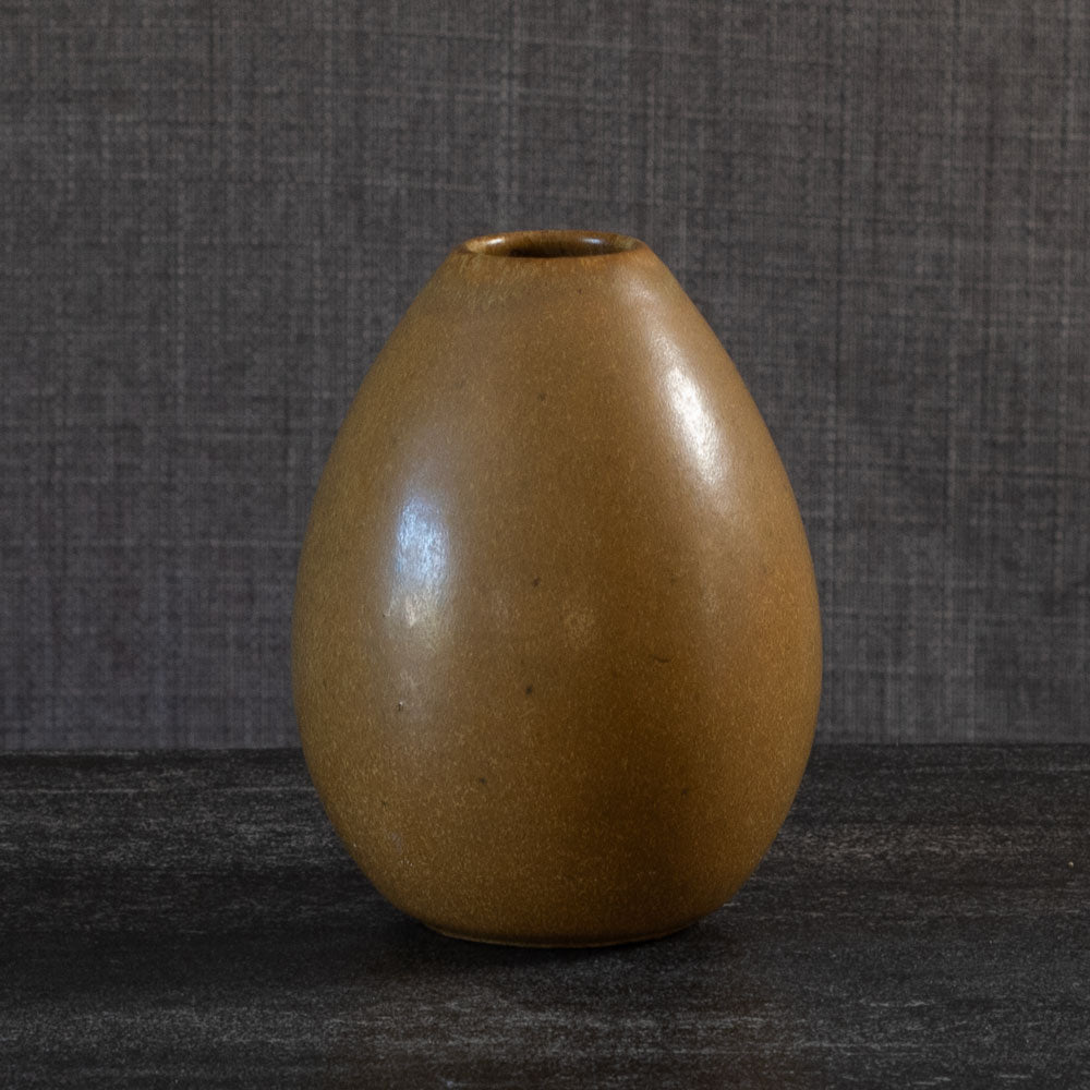 Jacob Bang for Nymolle, Denmark, stoneware vase with yellow ochre matte glaze L3879
