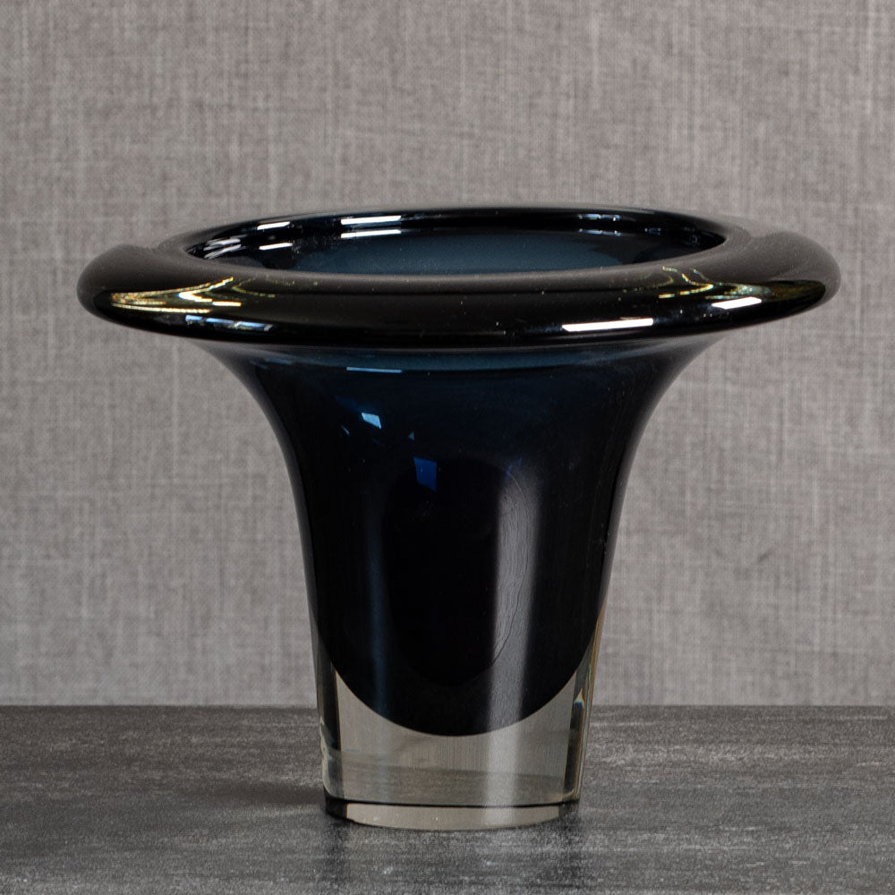 Jaakko Niemi for Nuutäjarvi-Nottsjö , Finland, blue sommerso glass vase L3966