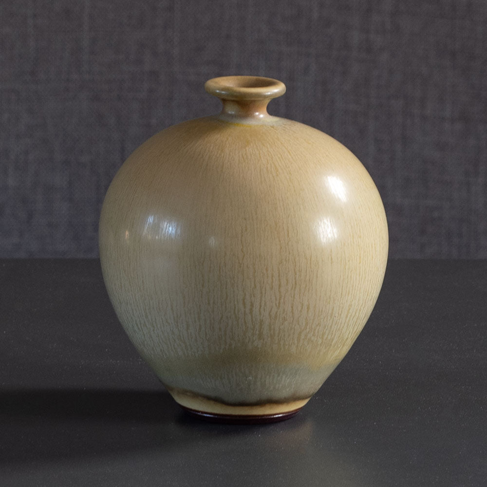 Berndt Friberg for Gustavsberg, Sweden, stoneware vase with yellow ochre haresfur glaze L3883