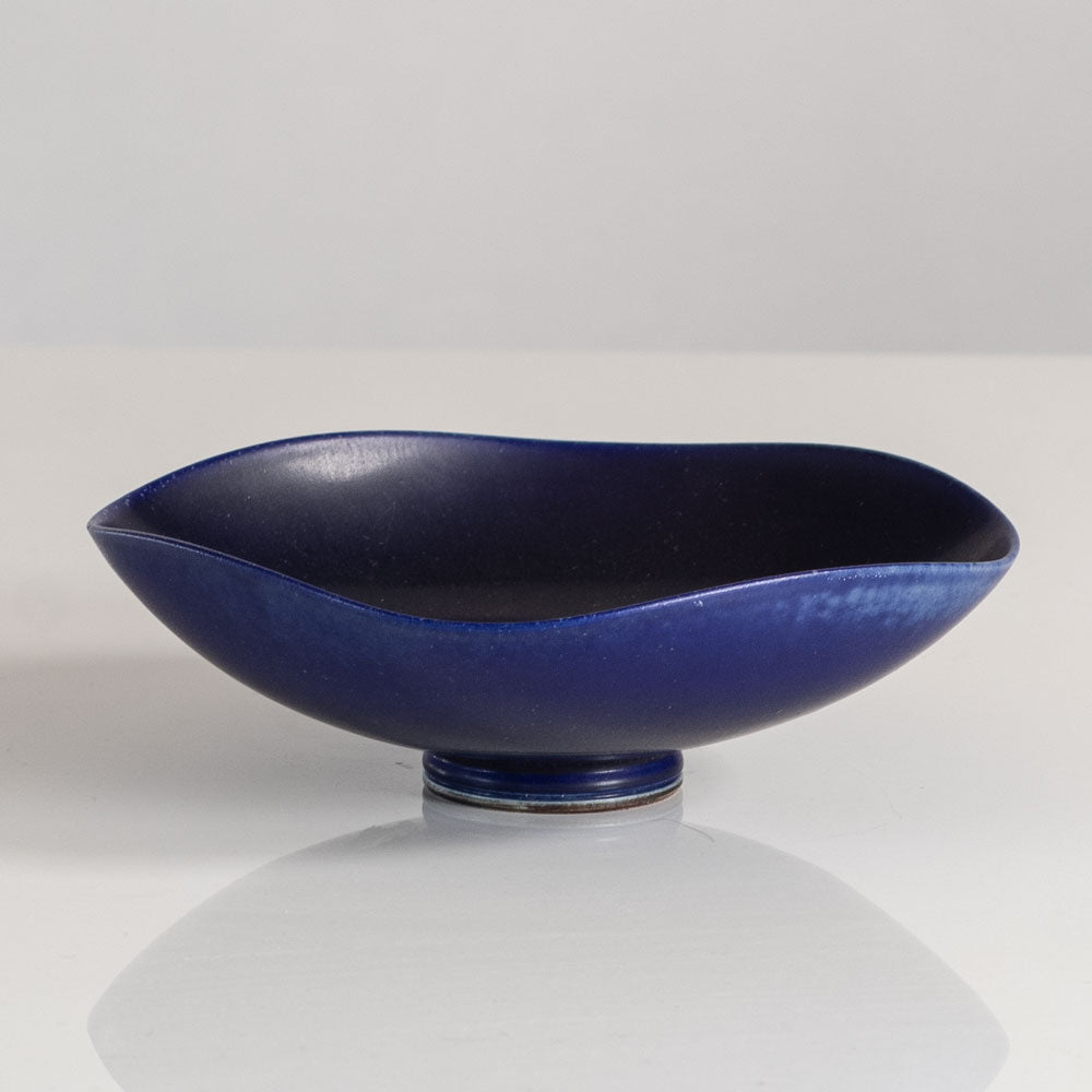 Berndt Friberg for Gustavsberg, Sweden, stoneware bowl with blue haresfur glaze L3935