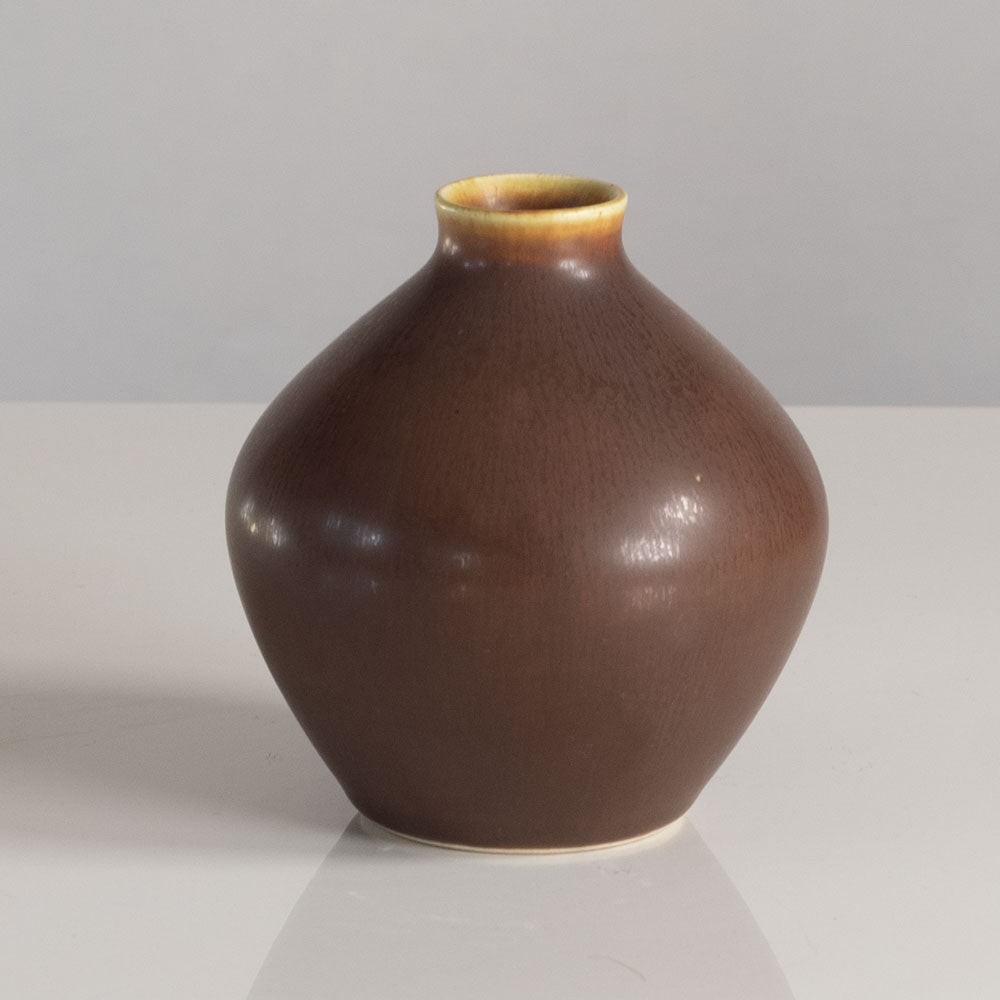 Per Linnemann-Schmidt for Palshus, Denmark, stoneware vase with reddish brown haresfur glaze L3799