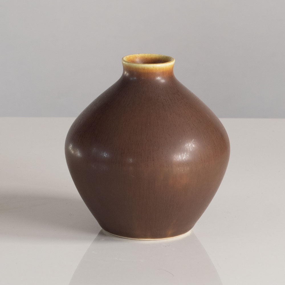 Per Linnemann-Schmidt for Palshus, Denmark, stoneware vase with reddish brown haresfur glaze L3799