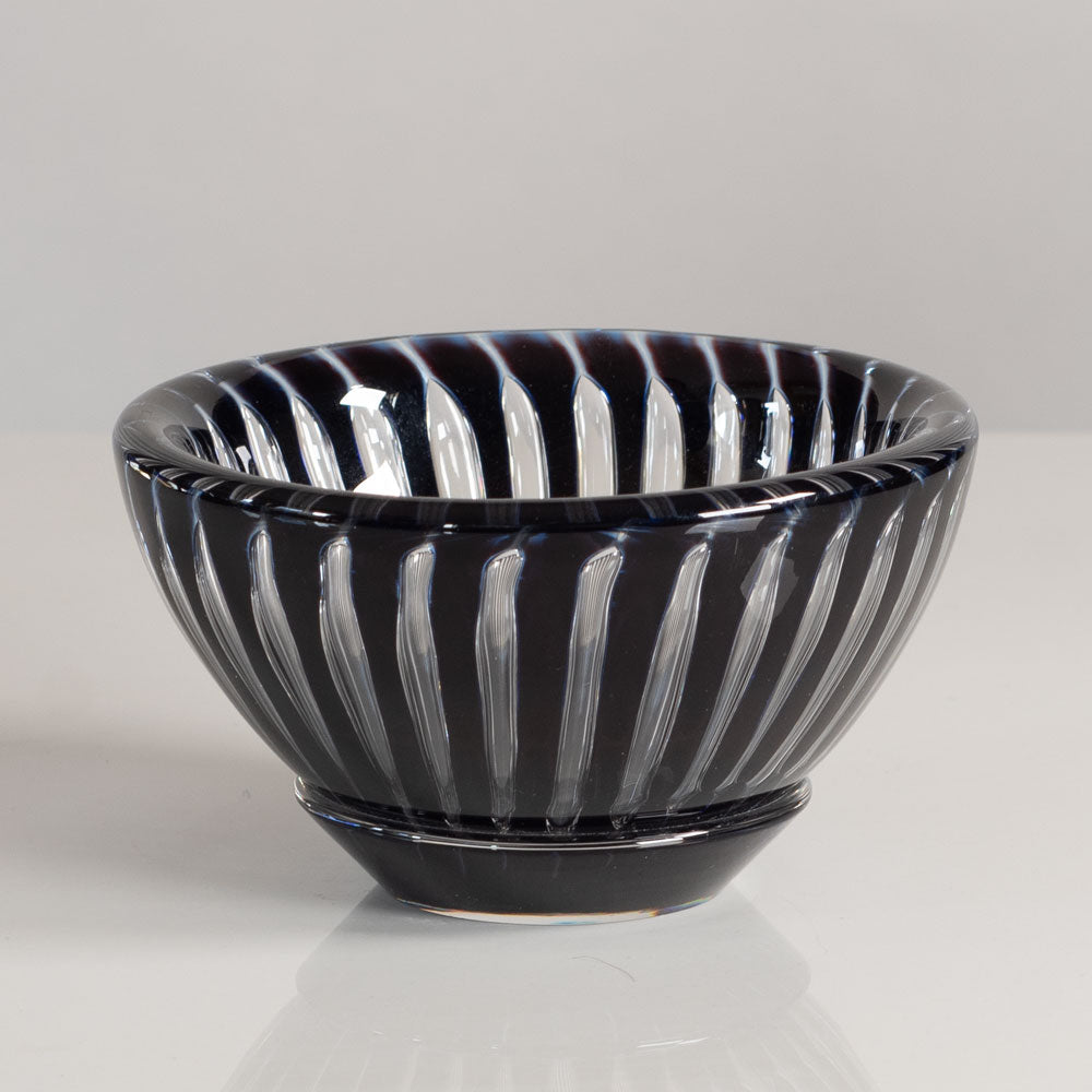 Two Ariel bowls by Edvin Öhrström for Orrefors, Sweden