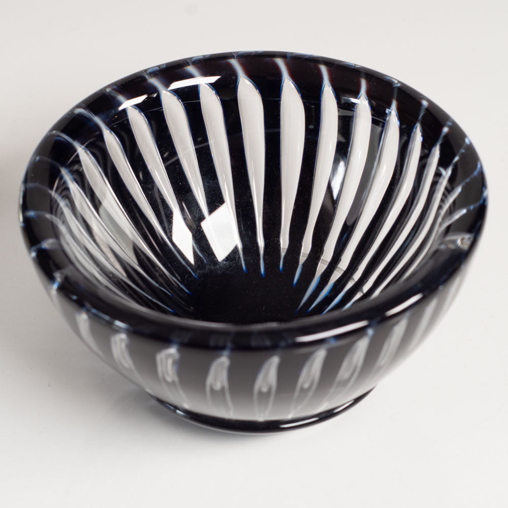 Edvin Öhrström for Orrefors, Sweden, ariel bowl in blue and clear glass L3798