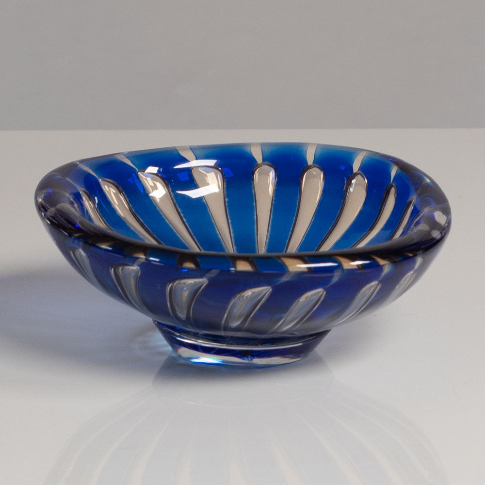 Edvin Öhrström for Orrefors, Sweden, ariel bowl in blue and amber glass L3816