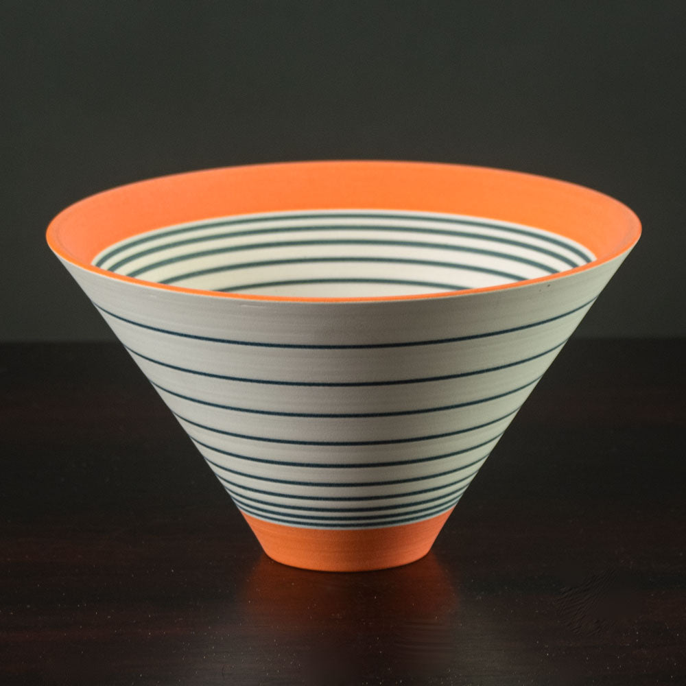 Sara Moorhouse, St. Ives, UK, "Pulse" porcelain bowl K2188