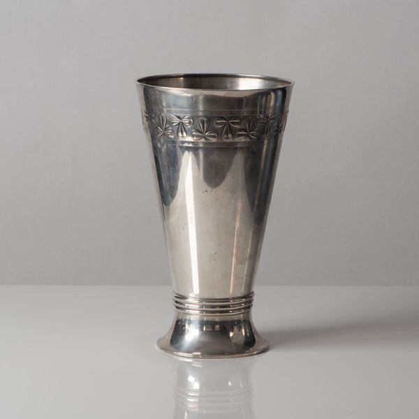 A G Dufva, Sweden, silver vase with shamrocks K2558 - Freeforms