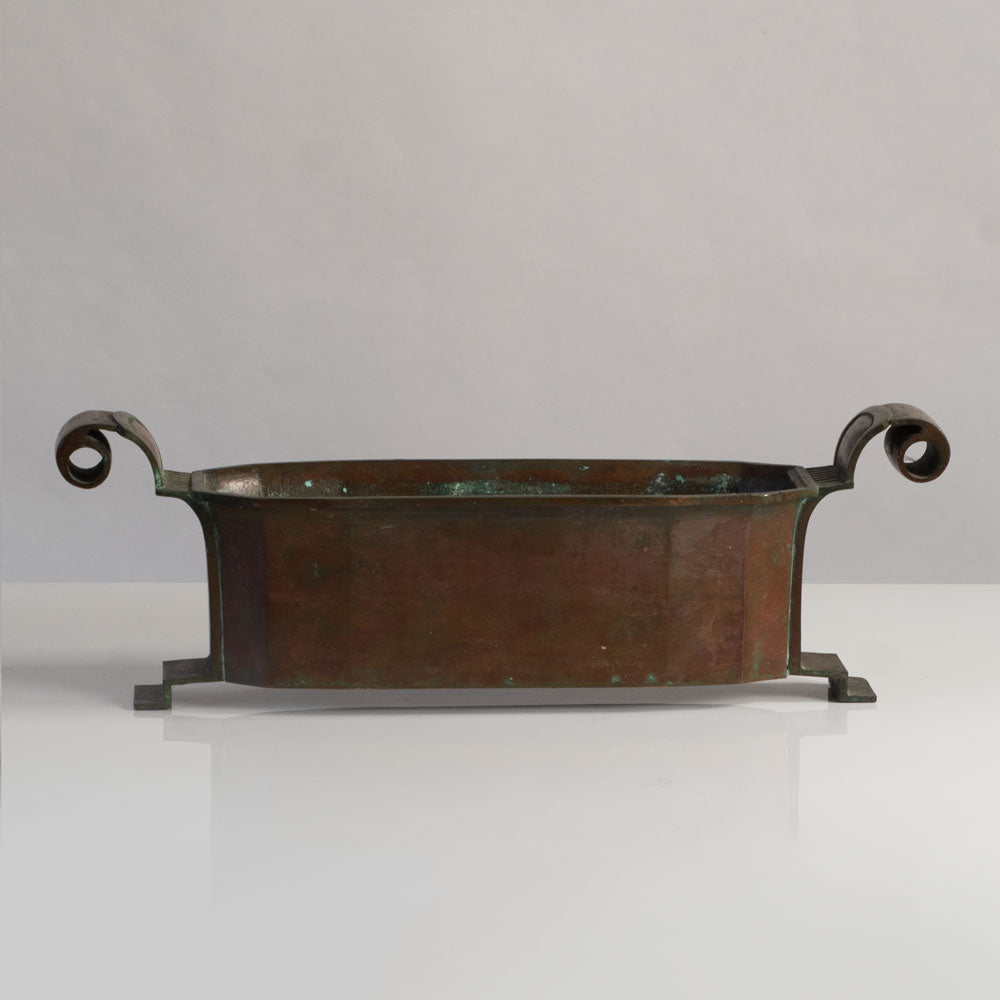 Sune Bäckström, Sweden, bronze rectangular bowl M4050