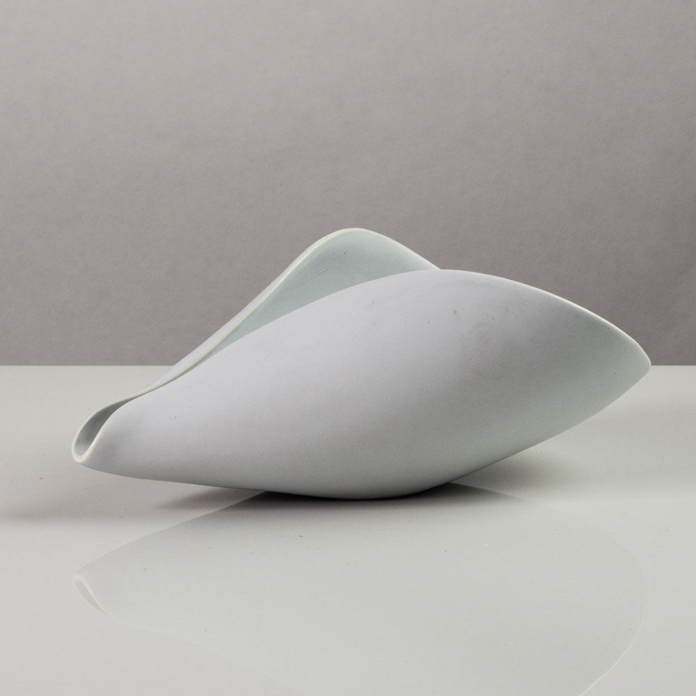 Stig Lindberg for Gustavsberg, Sweden, porcelain  "Veckla" bowl with matte white glaze K2635