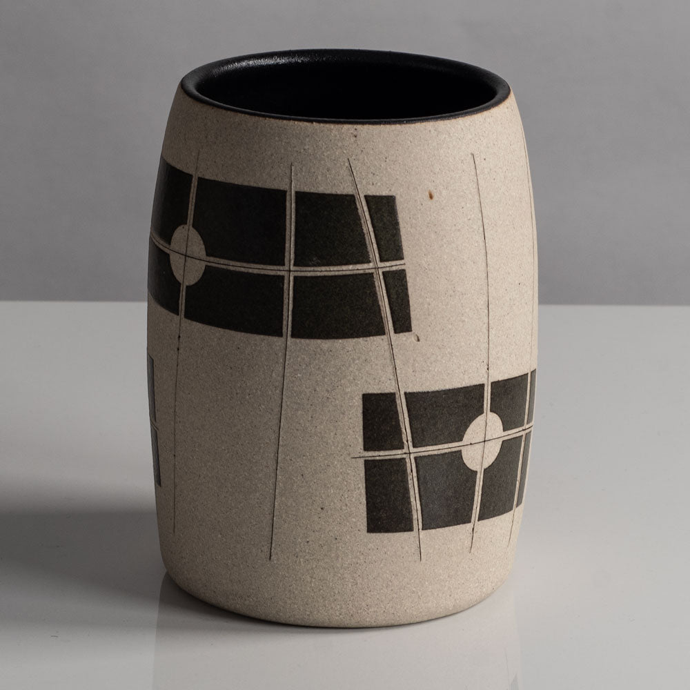 Gustavo Pérez, own studio, Mexico, barrel shaped vase L3981