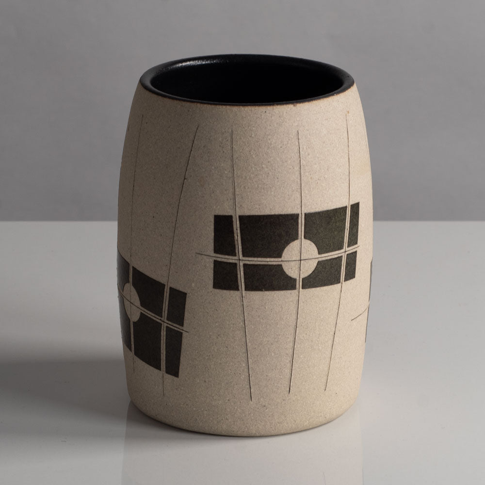 Gustavo Pérez, own studio, Mexico, barrel shaped vase L3981