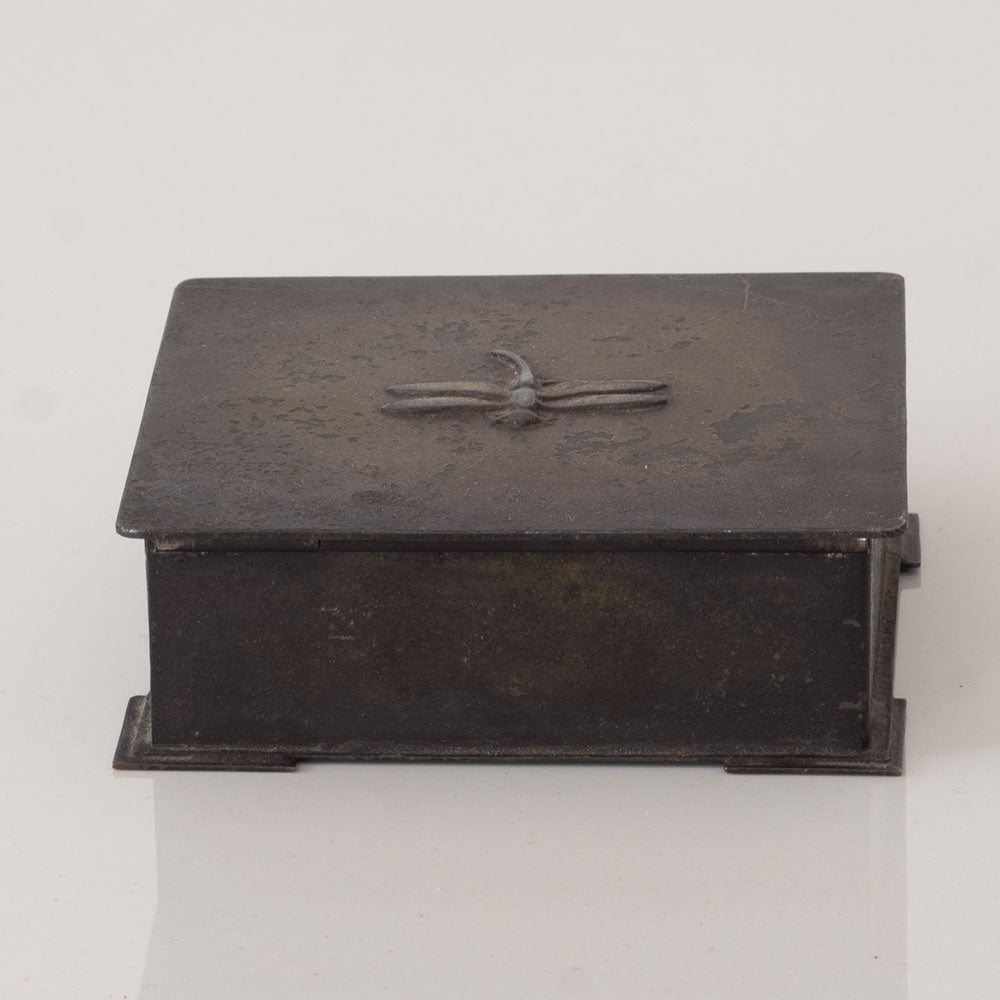 Ildfast Kunst, Denmark, bronze box with wood interior L3286