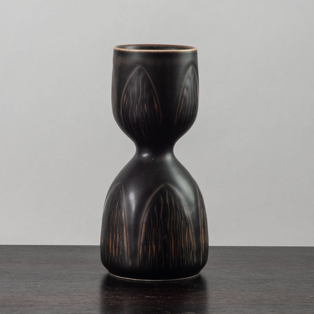 Gerd Bøgelund for Royal Copenhagen, Denmark, hourglass shaped vase J1151