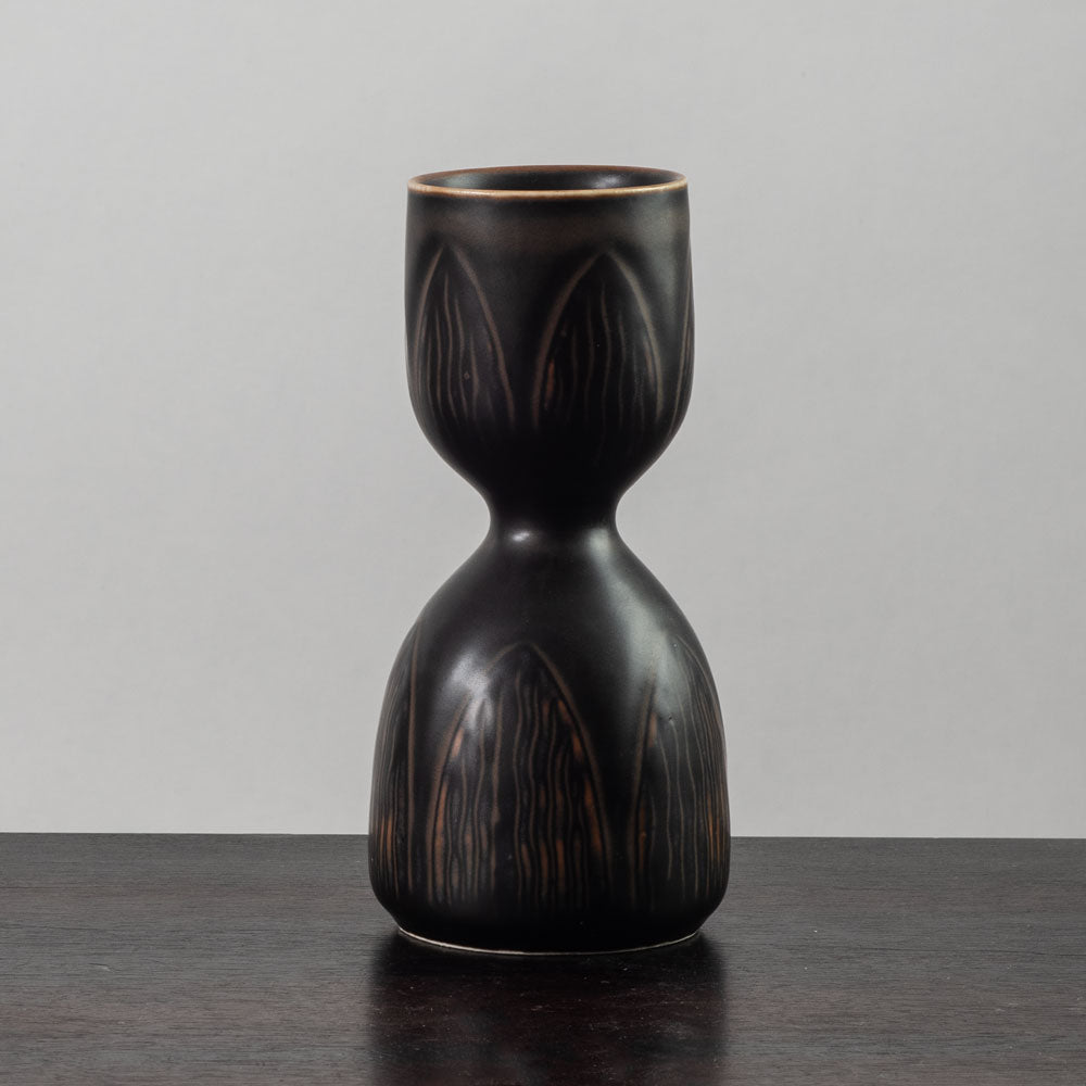 Gerd Bøgelund for Royal Copenhagen, Denmark, hourglass shaped vase J1151