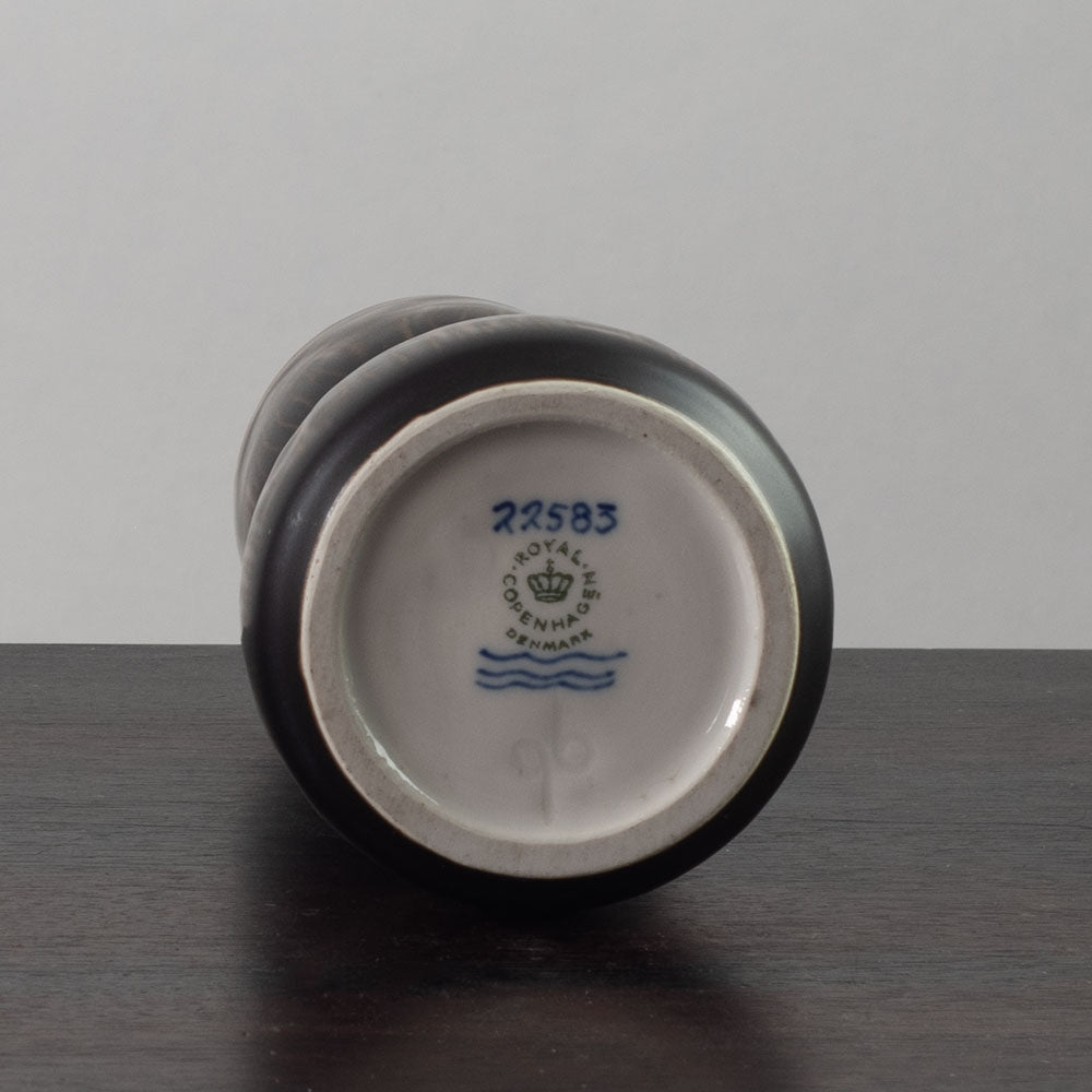 Gerd Bøgelund for Royal Copenhagen, Denmark, hourglass shaped vase J1151