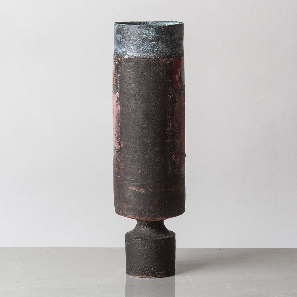 Robin Welch, UK, Unique ceramic footed vase K2185