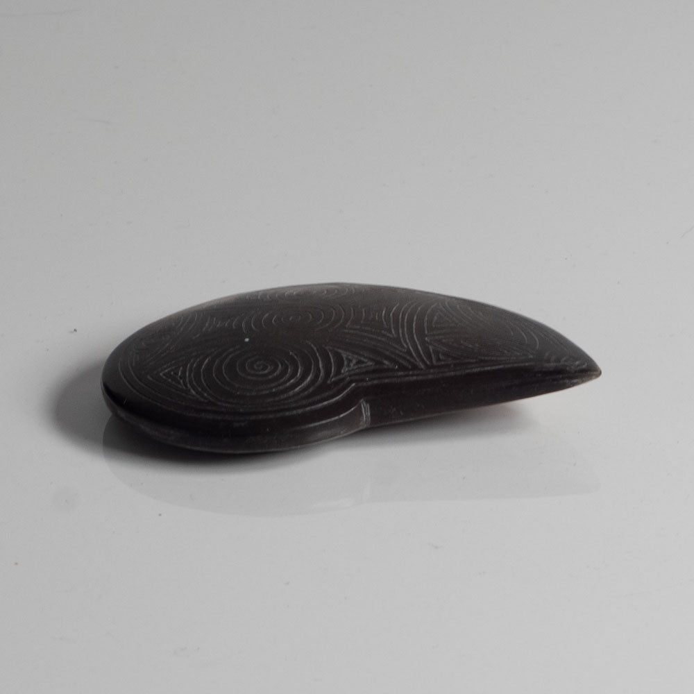 Grey carved sculptural form by Antonia Salmon H1195