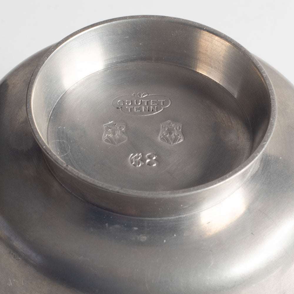 Schreuder & Olsson, Sweden, pewter deco lidded bowl L3040