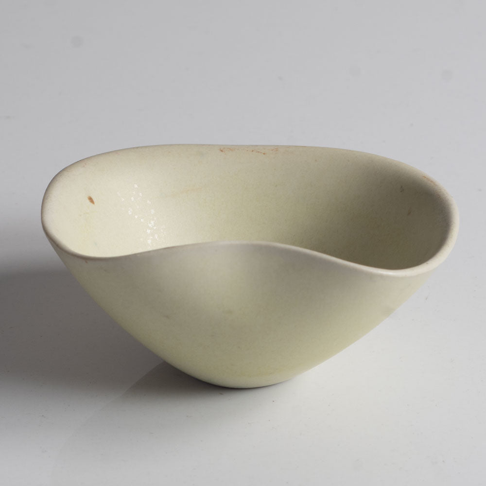 Stig Lindberg for Gustavsberg, Sweden, small bowl with matte yellow glaze L3610
