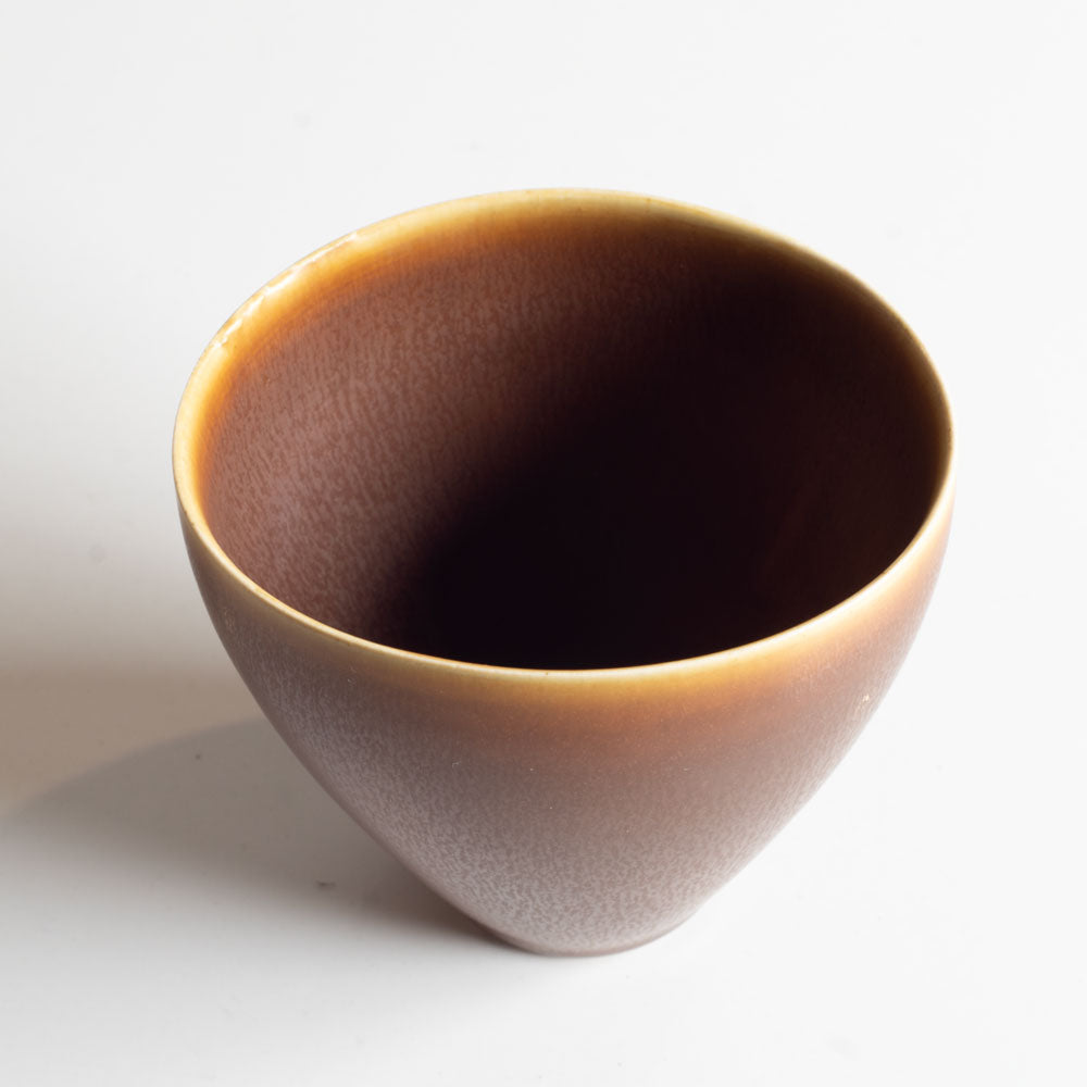 Per Linnemann-Schmidt at Palshus, Denmark, stoneware vase with brown haresfur glaze K2522